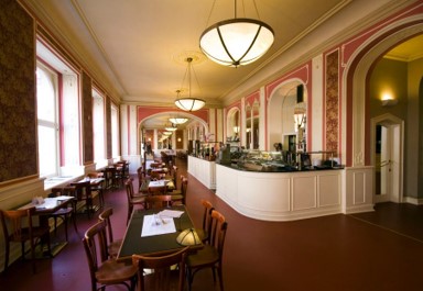 cafe-louvre